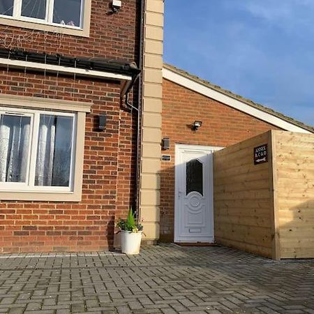 Apartment C, A One Bedroom Flat In South London Carshalton Bagian luar foto