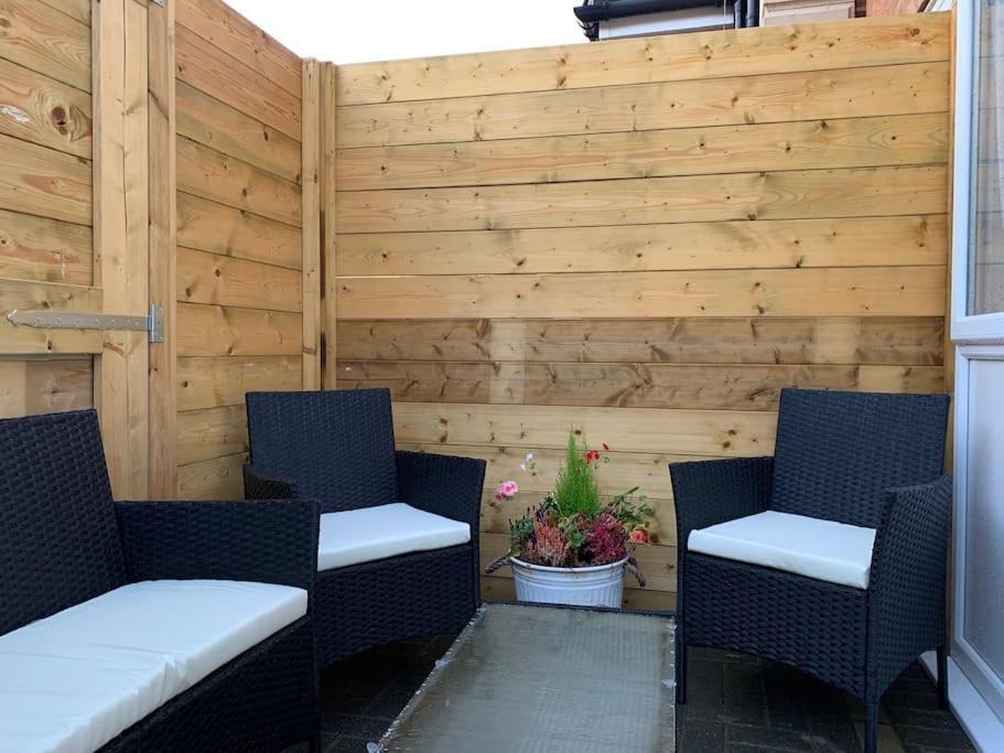 Apartment C, A One Bedroom Flat In South London Carshalton Bagian luar foto